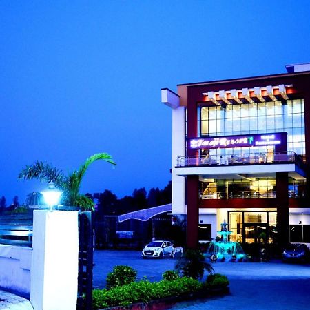 Taraji Resort Ayodhya Luaran gambar