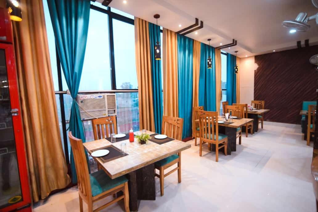 Taraji Resort Ayodhya Luaran gambar
